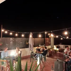 Hotel Milomax, Milo
